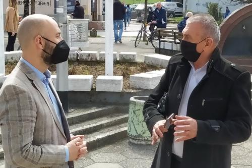 Талић и Рогић обишли радове у Спомен соби