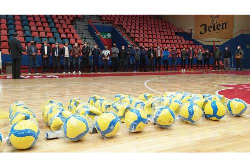 Лопте за основне школе у склопу пројекта ЦЕВ-а