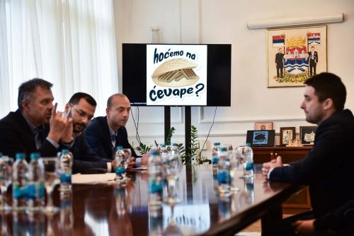 Срђану Зрнићу прво мјесто за стикере